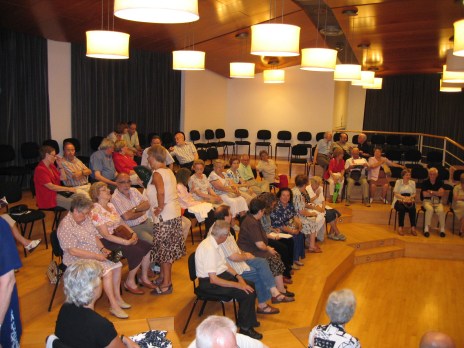 Grup de Liceistes de 4at i 5è pis a la sala d'assaig del cor