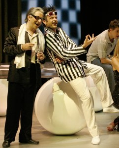 Gamberotto (De Simone) i Buralicchio (Marco Vinco) acte I