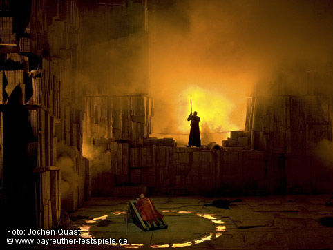 Die Walküre - acte 3er - Bayreuth - producció Tankred Dorst
