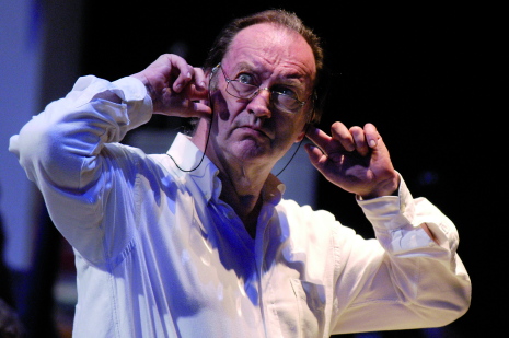 Nikolaus Harnoncourt - foto: Harry Schiffer