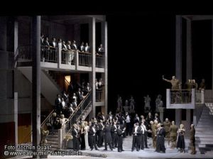 Götterdämmerung - Bayreuth - acte 2on. Producció de Tankred Dorst