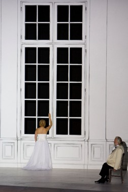 Nina Stemme (Isolda) i John Tomlison (Marke) Tristan und Isolde al ROH 2009, segons la producció de Christof Loy. Foto de Bill Cooper 