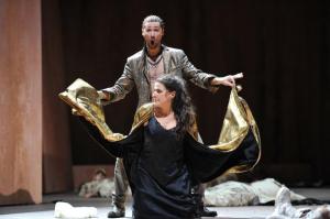 Giulio Cesare Salzburg 2012 Cecilia Bartoli (Cleopatra), Christophe Dumaux (Tolomeo). Foto Hans Jörg Michel