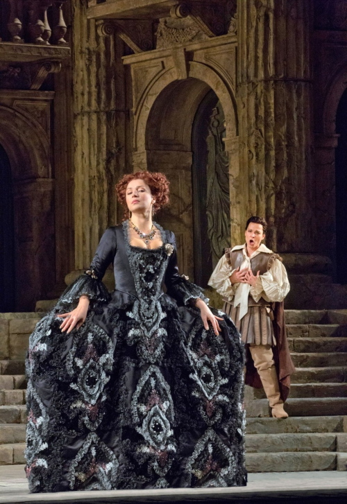 Barbara Frittoli (Servilia) a La Clemenza di Tito al MET, producció de Gianpierre Ponnelle. Foto (Metropolitan Opera, Ken Howard/ Associated Press )