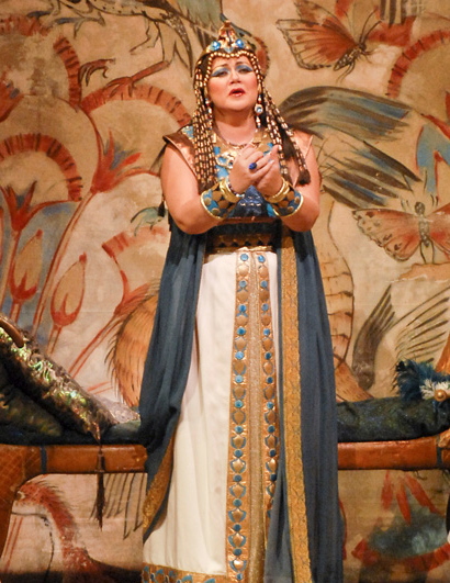 Olga Borodina (Amneris) al MET Foto:  Jonathan Tichler/Metropolitan Opera