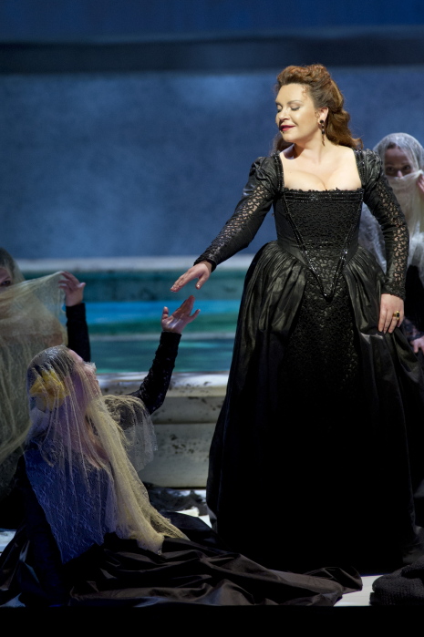 Ekaterina Semenchuk (La principessa Eboli) al Don Carlo a Salzburg 2013. Foto Monika Rittershaus 