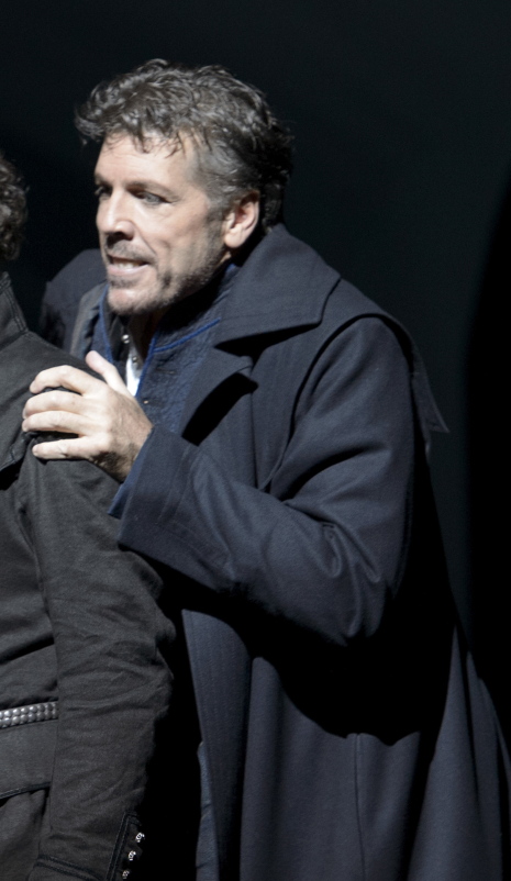Thomas Hampson (Rodrigo, Marchese di Posa) al Don Carlo a Salzburg 2013. Foto Monika Rittershaus 