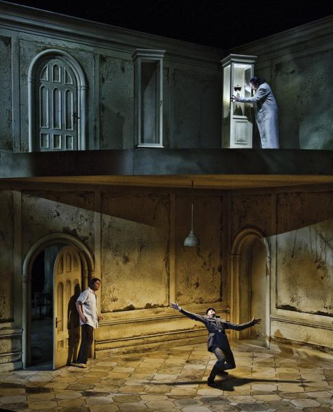 Parsifal, Temporada 2011/2011. Director d'escena: Claus Guth; Escenografia i vestuari: Christian Schmidt; Disseny de llums : Jürgen Hoffman  Producció: Gran Teatre del Liceu i Opernhaus Zürich.