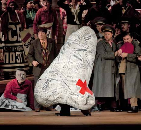 El nas de Dmitri Xostakòvitx al MET, producció de William Kentridge