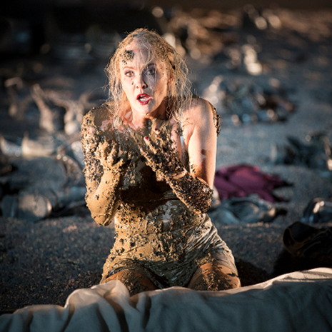 Marlis Petersen (Elettra) al Idomeneo de Mozart en el Theater an der Wien. Producció de Damiano Michieletto