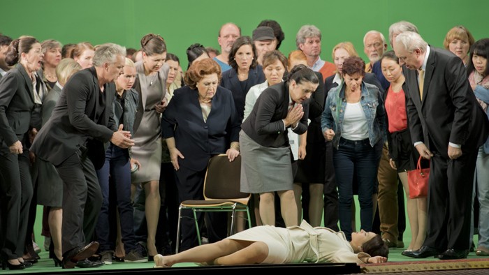 La núvia del Tsar, producció de Dmitri Tcherniakov. Foto Monika Rittershaus