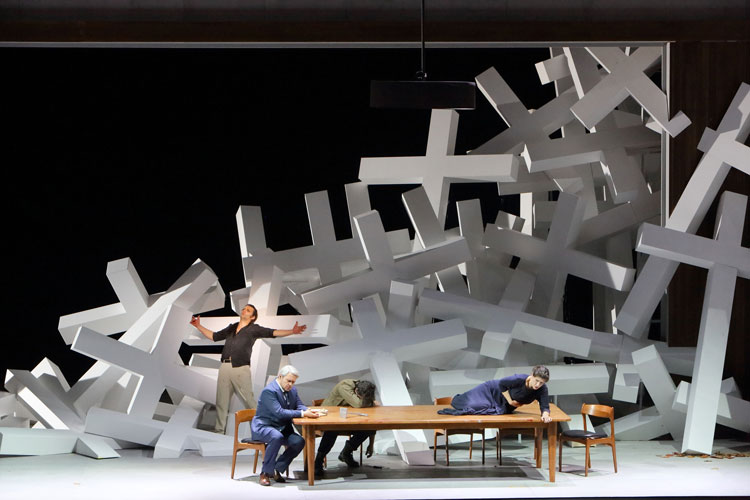 La Forza del destino, escena final a la Bayerische Staatsoper, producció Martin Kusej