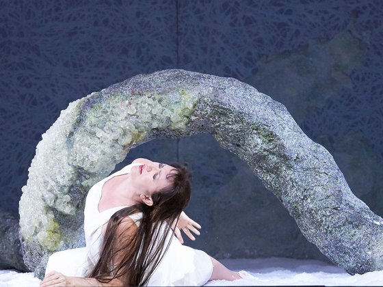 Krassimira Stoyanova com a Rusalka a la Staatsoper de Viena. Producció de Sven-Eric Bechtolf  Fotografia: Wiener Staatsoper