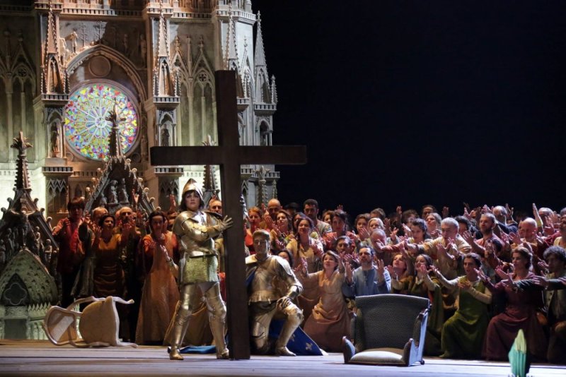 Netrebko i Meli a l'acte 20n de Giovanna d'Arco a la Scala de Milà. Fotografia Brescia & Amisano-Teatro alla Scala 