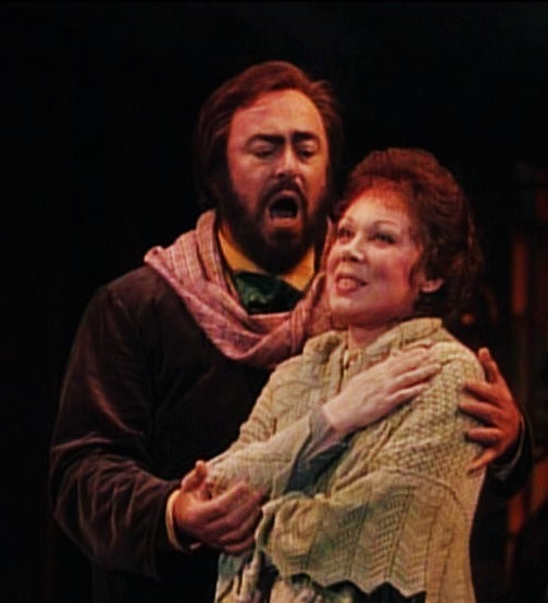 Luciano Pavarotti $Rodolfo) i Mirella Freni (Mimi) 
